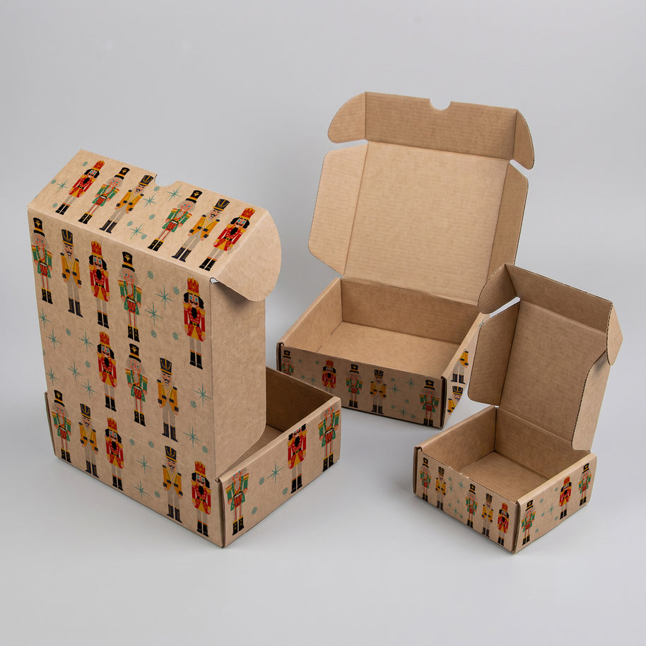 Christmas Nutcrackers and Snow Printed Theme Mailer Box - 1 Pack (25 Pieces)