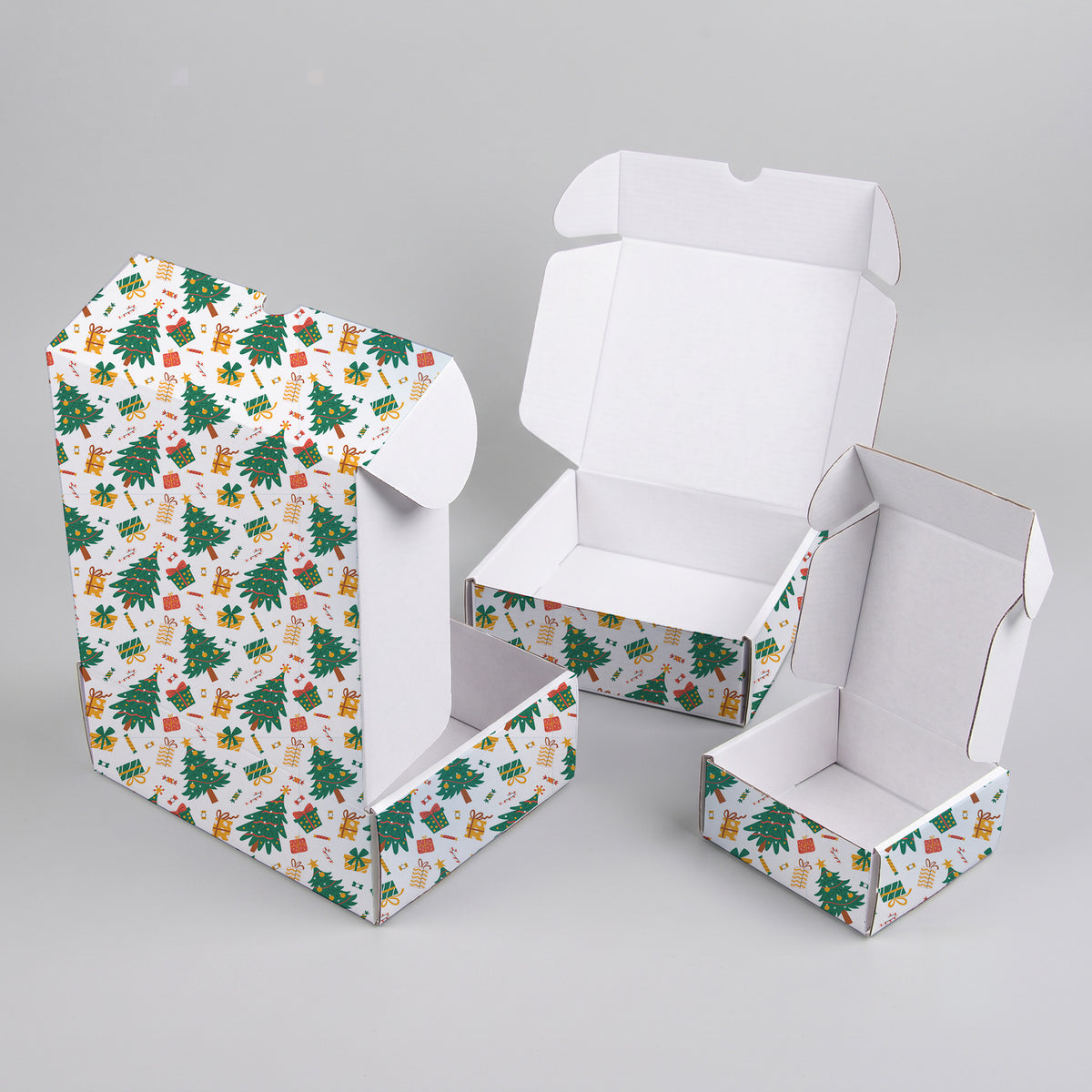 Christmas Trees, Candy & Presents Printed Theme Mailer Box - 1 Pack (25 Pieces)